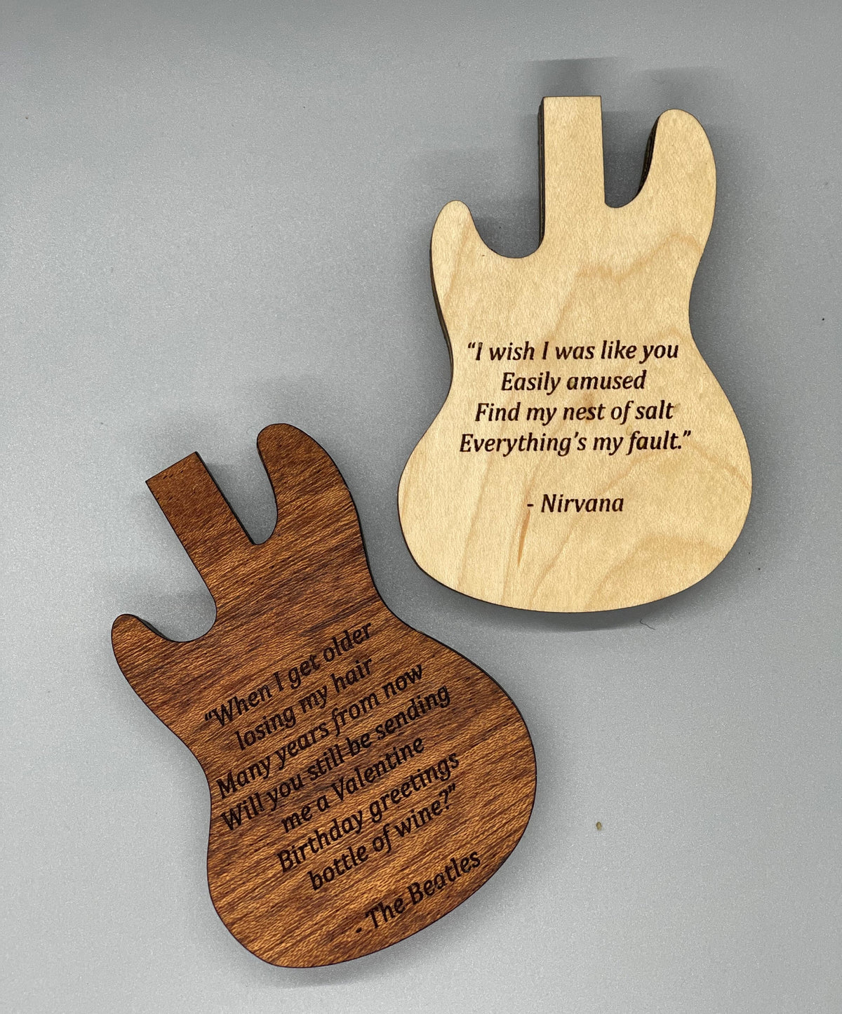 Guitar Pick Holder, Guitar Pick Case, Magnet Closure - Natural Wood, Engraving Free, Stocking Stuffer, Christmas Gifts, Musician Gift